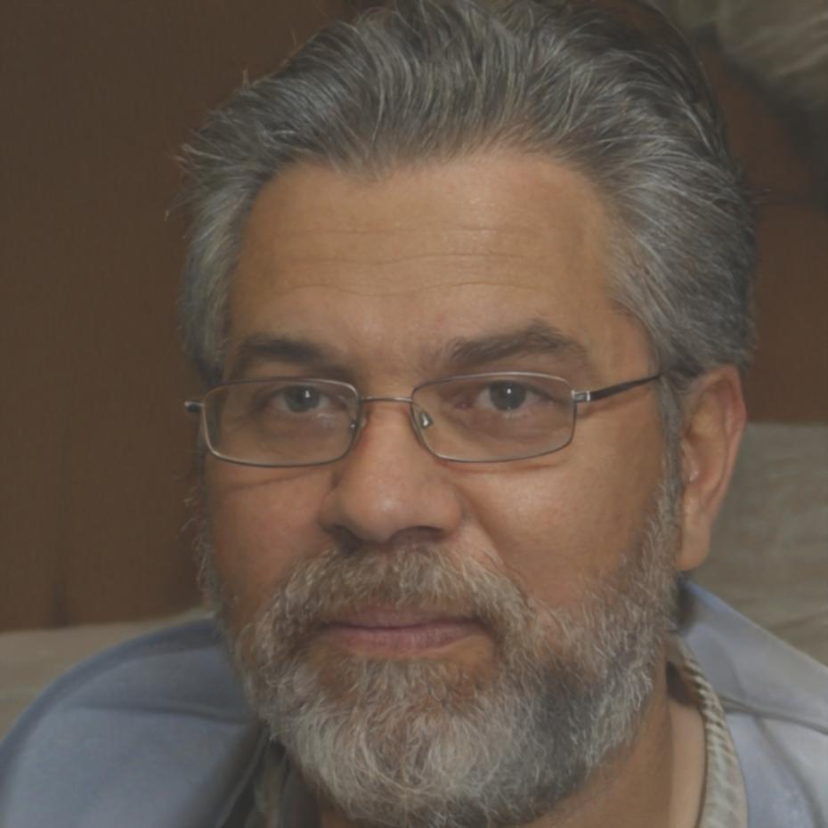 Vaughn Pembroke, Senior Financial Analyst